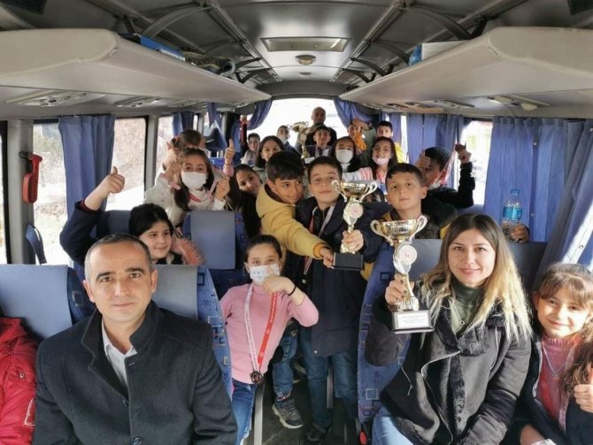 Çekerek Akbay İ̇lkokulundan Satrançta Büyük Başarı