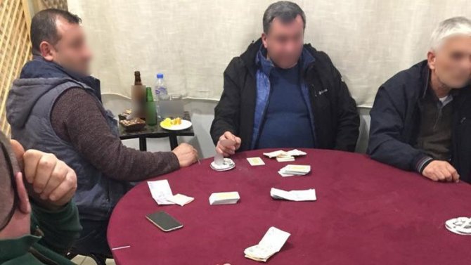 Kumar Oynatılan Kıraathaneye Polis Baskını