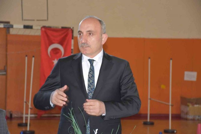 Öğrenciler, Yeni Spor Malzemelerine Kavuştu