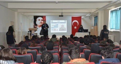 Tem Ekiplerinden “Gençlik Ve Güvenli Gelecek” Eğitimleri