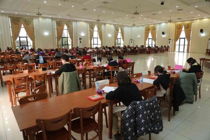 Öğrenciler Hayvan Sevgisini Resimlere Yansıttı