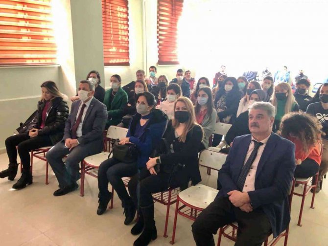 En İyi Narkotik Polisi Anne Projesinde Öğretmen Eğitimleri Başladı