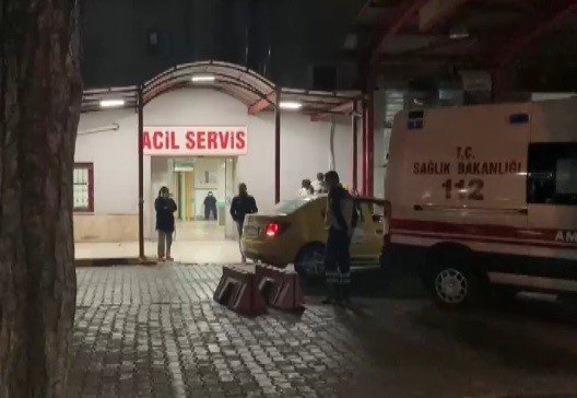 Uyarıda Bulunan Bekçiye Ateş Açtı