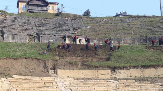 Batı Karadeniz’in Efes’inde Kazı Çalışmaları Tekrar Başladı