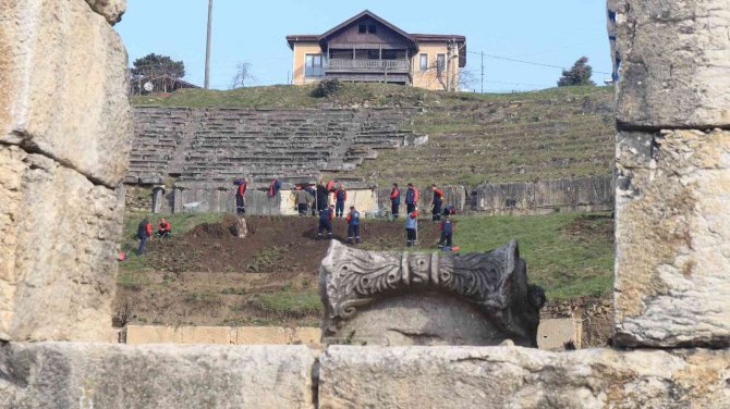 Batı Karadeniz’in Efes’inde Kazı Çalışmaları Tekrar Başladı