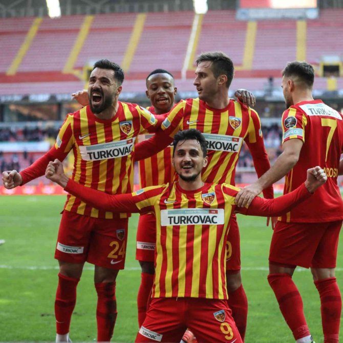 Kayserispor Sahasında 9 Maçtır Yenilmiyor
