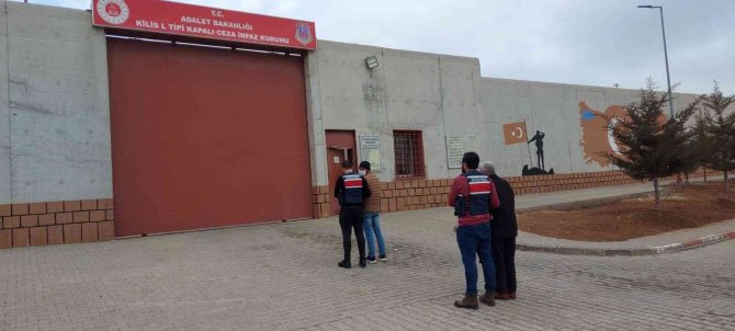 Jasat’tan Aranan Şahıslara Operasyon