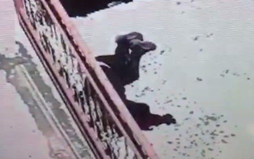 Site Bekçisinin 1 Kişiyi Öldürdüğü, 1 Kişiyi De Yaraladığı Kavganın Görüntüleri Ortaya Çıktı