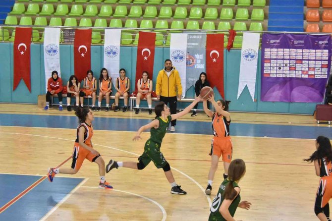 Basketbol Ligi Müsabakaları Elazığ’da Başladı
