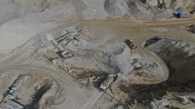 Jandarma Hırsızlık Zanlılarına Dronlu Operasyon