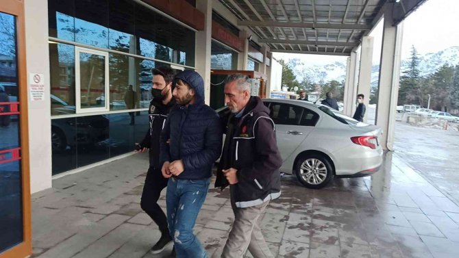 Bacağına Sarılı Eroinle Yakalanan Şüpheli Tutuklandı