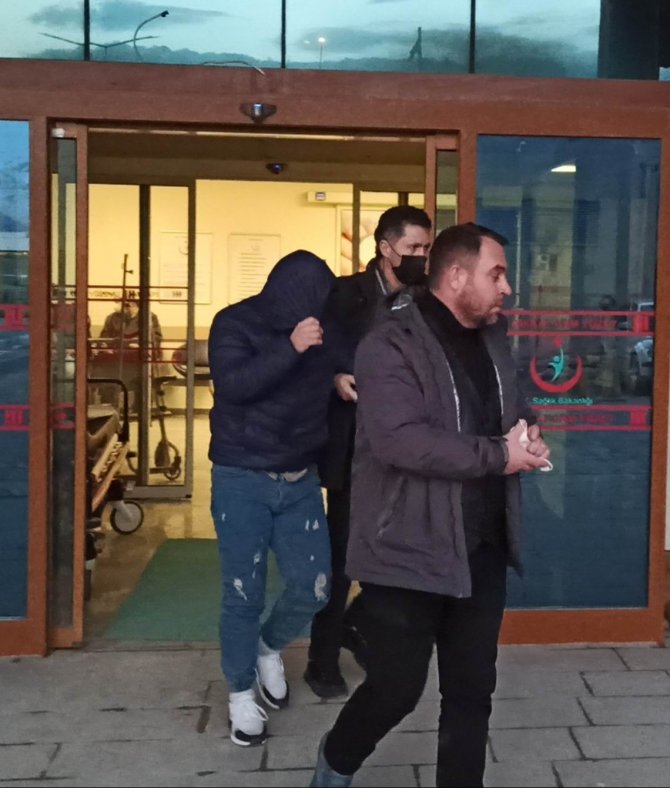 Yolcu Otobüsünde Bacağına Sarılı Eroinle Yakalandı