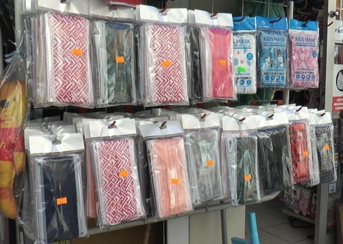Yüksek Vaka Sayısına Rağmen Maske Satışları Düştü