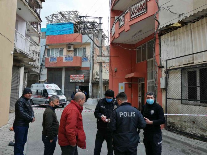 Manisa’da Sır Ölüm, Yaşlı Çift Evlerinde Ölü Bulundu