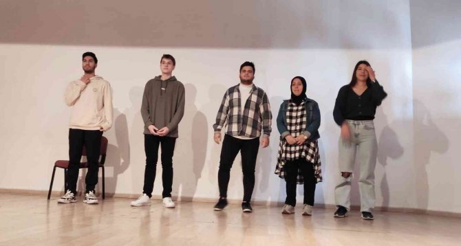 Köyceğiz’de Çocuk Oyunu İçin Oyuncu Seçmeleri Yapıldı