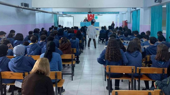 Yalova’da "Tarihçilerin Kutbu Halil İ̇nalcık" Konferansı