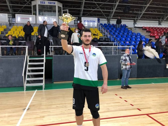 Şampiyon Sakarya Büyükşehir Belediyespor Oldu