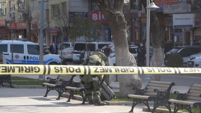 Siirt’te Şüpheli Bavul Fünyeyle Patlatıldı