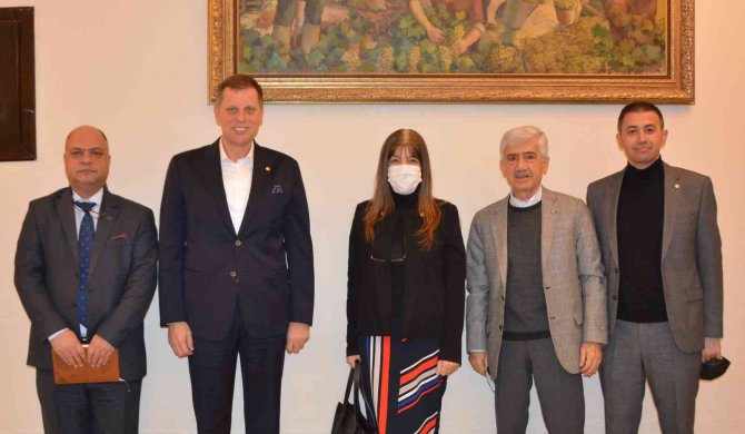 Manisa Ticaret Borsası’nda ’Yeni Teşvikler Ve Çalışma Hayatı’ İstişare Edildi