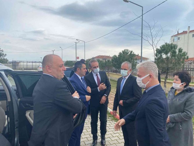 Spor Toto Teşkilat Başkanı Bozgeyik, Manyas’ta İncelemelerde Bulundu