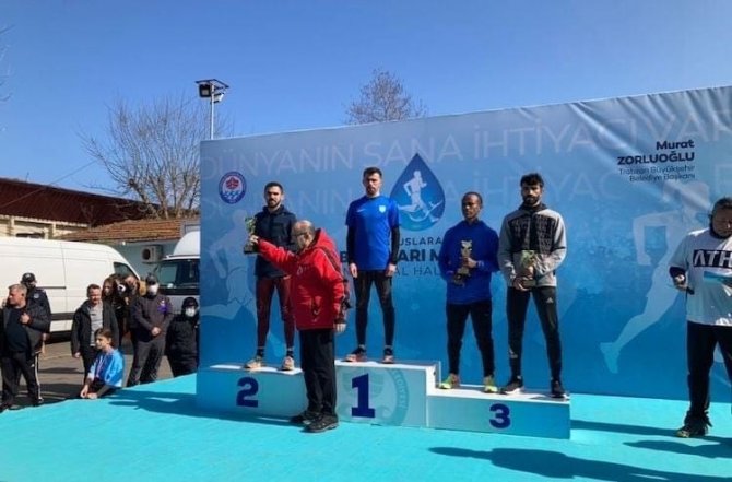 Uluslararası Trabzon Yarı Maratonundan 4 Madalya İle Döndüler