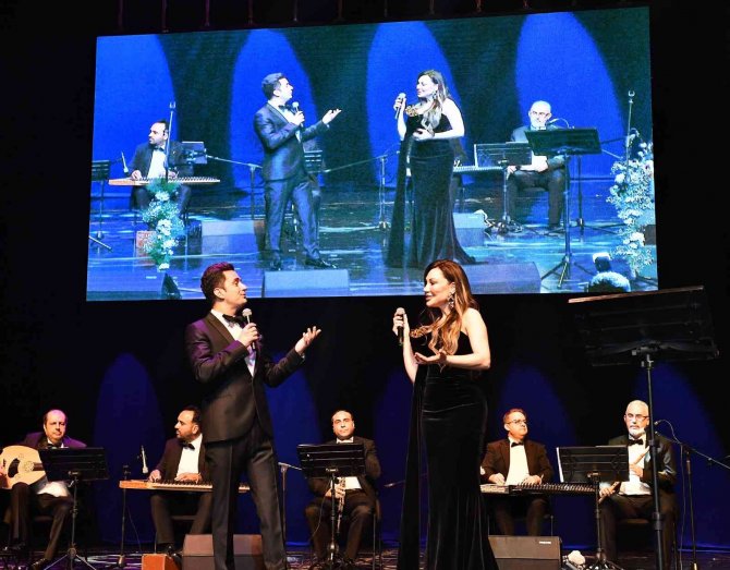 Osmangazi Belediyesi Müzeyyen Senar’ı Unutmadı