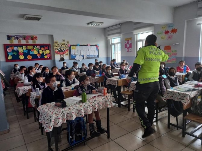 Vanlı Öğrencilere Trafik Eğitimi