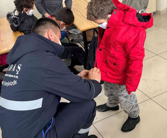 Vedaş ‘Her Mevsim Tebessüm’ Projesiyle Yüzleri Güldürüyor