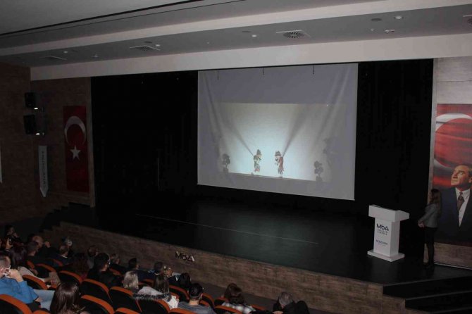 ’Perdenin Arkasındaki Karagöz’ Belgeseli İzleyiciyle Buluştu