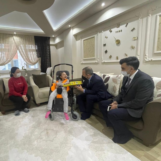 Vali Sonel’den Ev Ziyaretleri