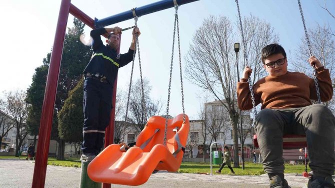 Alperen İstedi Başkan Yaptı