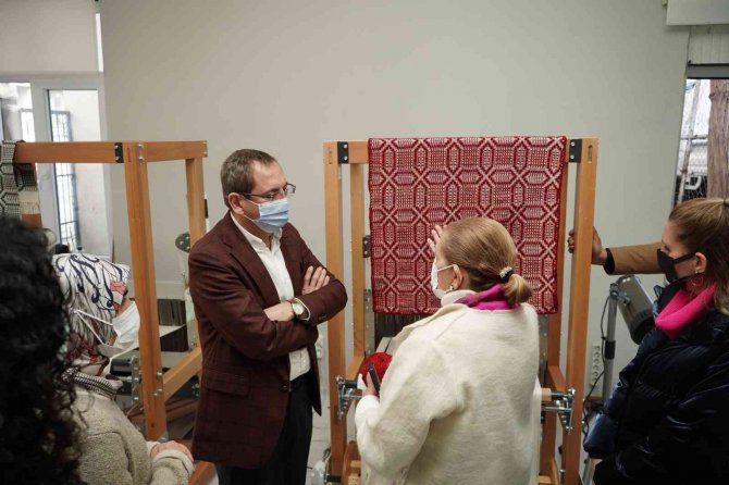 34 Yıl Sonra Girit Battaniyesi Üretildi