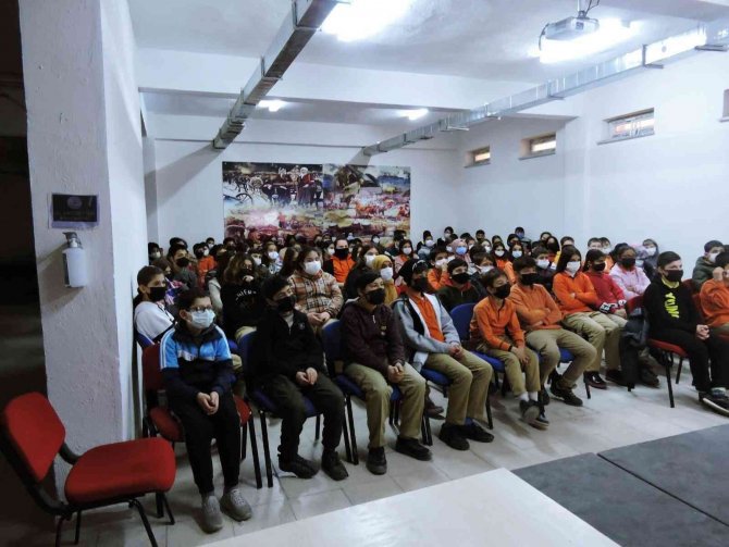 Ortaokul Öğrencilerine ‘Si̇beray’ Anlatıldı