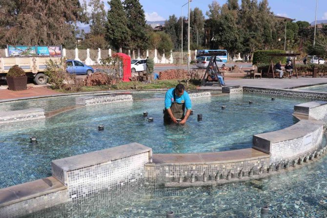 Alanya’da Süs Havuzları Yaz Dönemine Hazırlanıyor