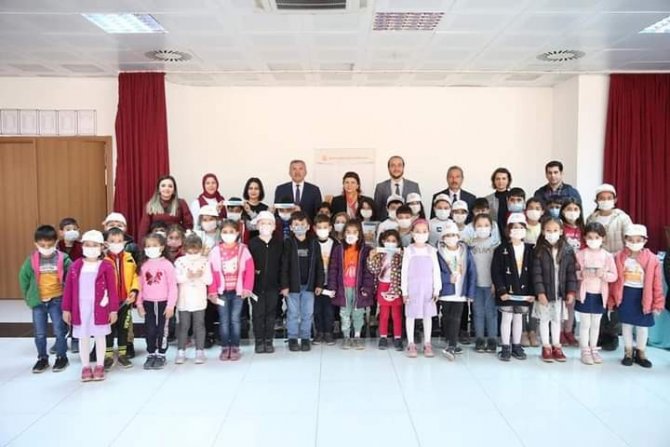 Genç Beyinlere "Nesli Tükenmekte Olan Canlılar" Konulu Farkındalık Eğitimi