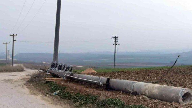 Yüksek Gerilime Kapılan İşçi Ağır Yaralandı