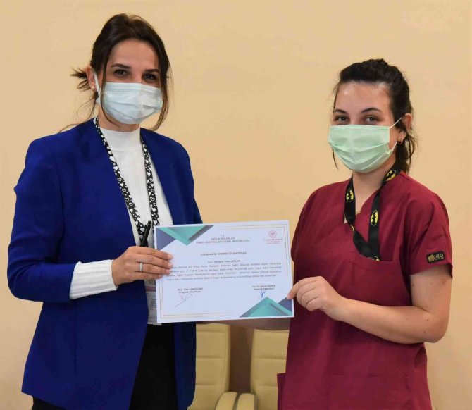 Çanakkale’de Yoğun Bakım Hemşireliği Eğitimi