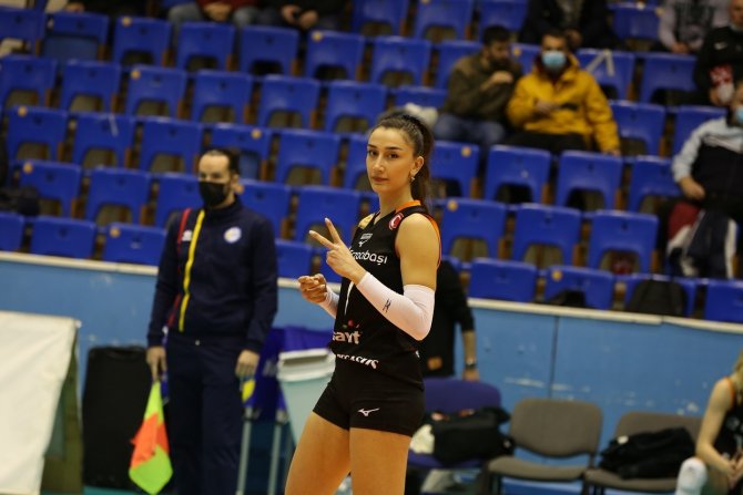Eczacıbaşı Dynavit, Deplasmanda Avantajı Kaptı