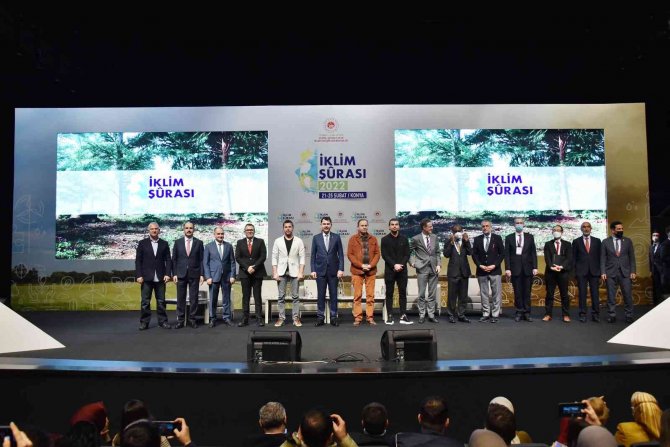 İ̇klim Şurası’nda Ünlü İsimlerin Katılımıyla “İ̇lk Kim Değişiyor” Paneli Düzenlendi
