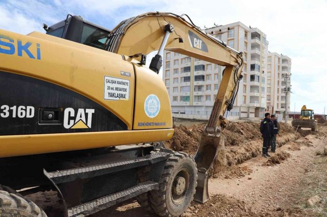Di̇ski̇’den Ergani’ye Yağmur Suyu Şebeke Hattı