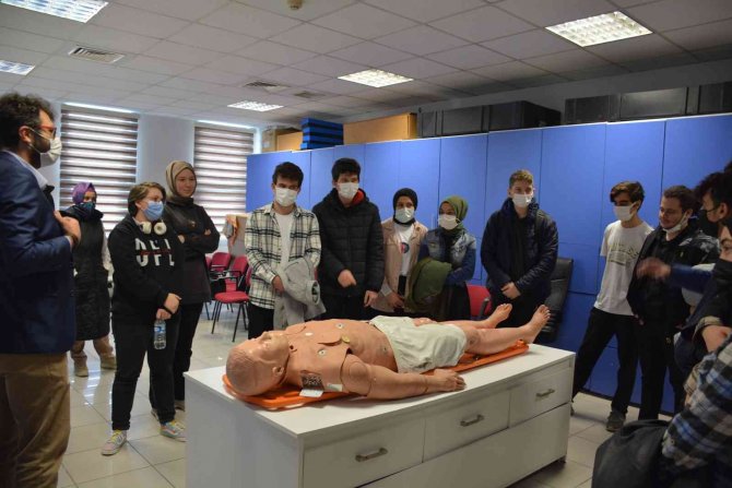 Düzce Üniversitesi Gönüllüsü Oldular