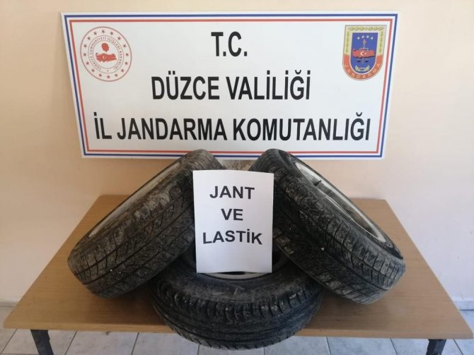 Çalınan Lastik Ve Jantları Jandarma Ekipleri Buldu