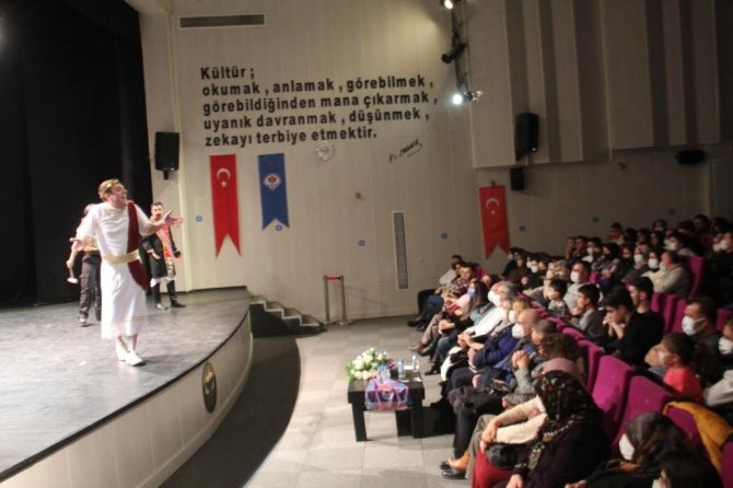 Çalıntı Eserler Galerisi’ne Yoğun İlgi