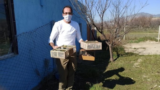 İ̇zmir’de Saka Kuşu Avlayan Şahsa 41 Bin 45 Tl Para Cezası Kesildi