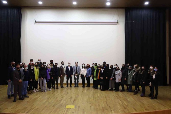 Peyzaj Mimarı Öğrencileri, Kartal’a Proje Üretmek İçin Kolları Sıvadı