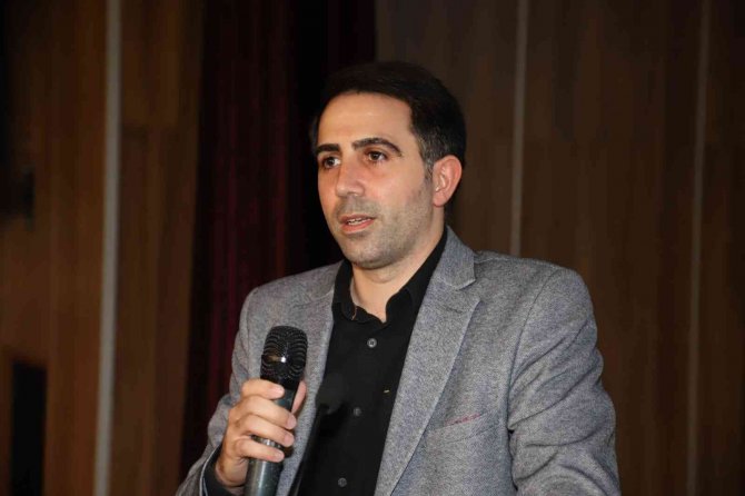 Peyzaj Mimarı Öğrencileri, Kartal’a Proje Üretmek İçin Kolları Sıvadı