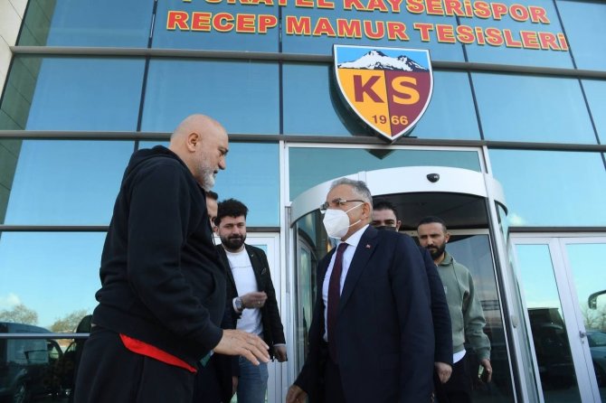 Başkan Büyükkılıç’tan Kayserispor’a Moral Ziyareti