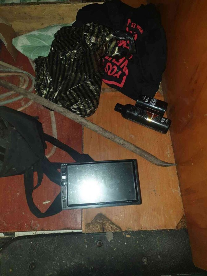 Durumundan Şüphelenilen Araçtan Hırsızlık Malzemeleri Çıktı