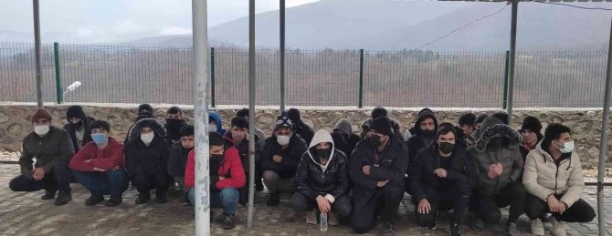 Kırklareli’nde 114 Kaçak Göçmen Yakalandı