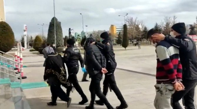 Konya’da Uyuşturucu Operasyonu: 8 Tutuklama